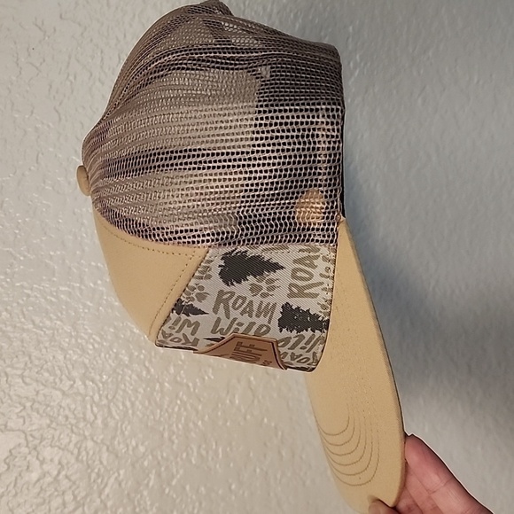 Wild Ruff Lake Tahoe Snapback - Picture 6 of 6